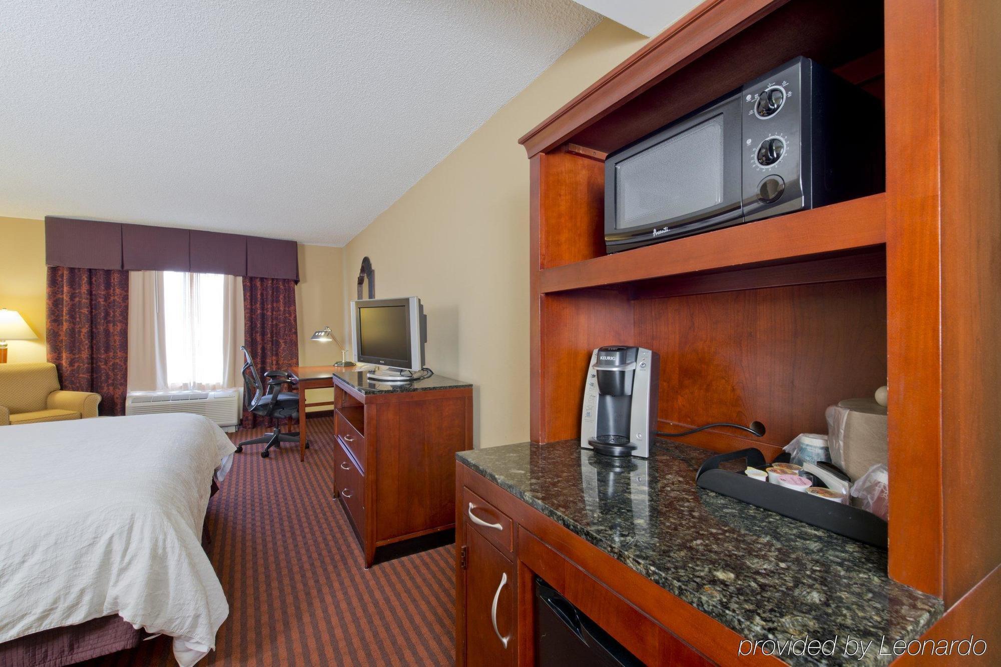 Hilton Garden Hotel 3*